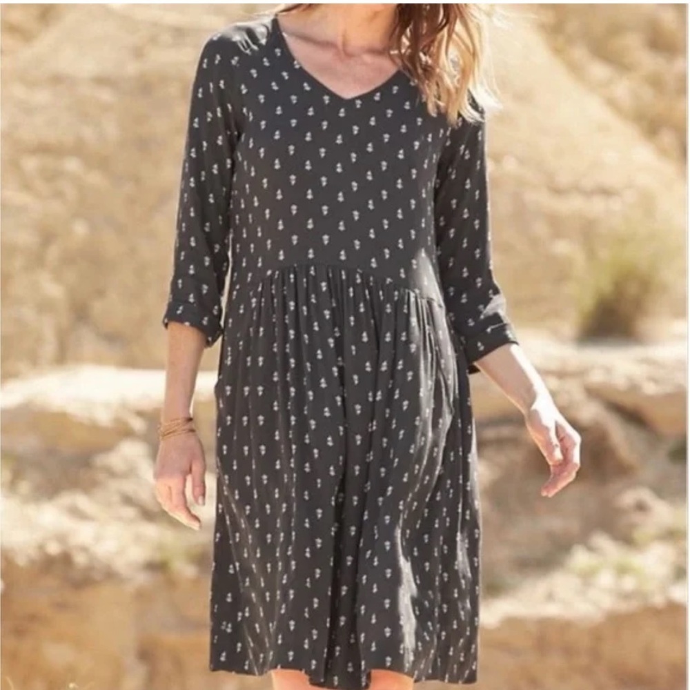 Garnet Hill Bohemian Pocket Detail Dress Gray Floral Drop Waist Size 8